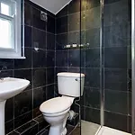 Traveller's Rest 3*