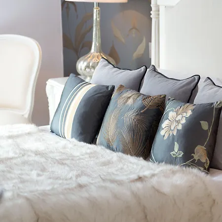 Traveller's Rest Hotel 3*